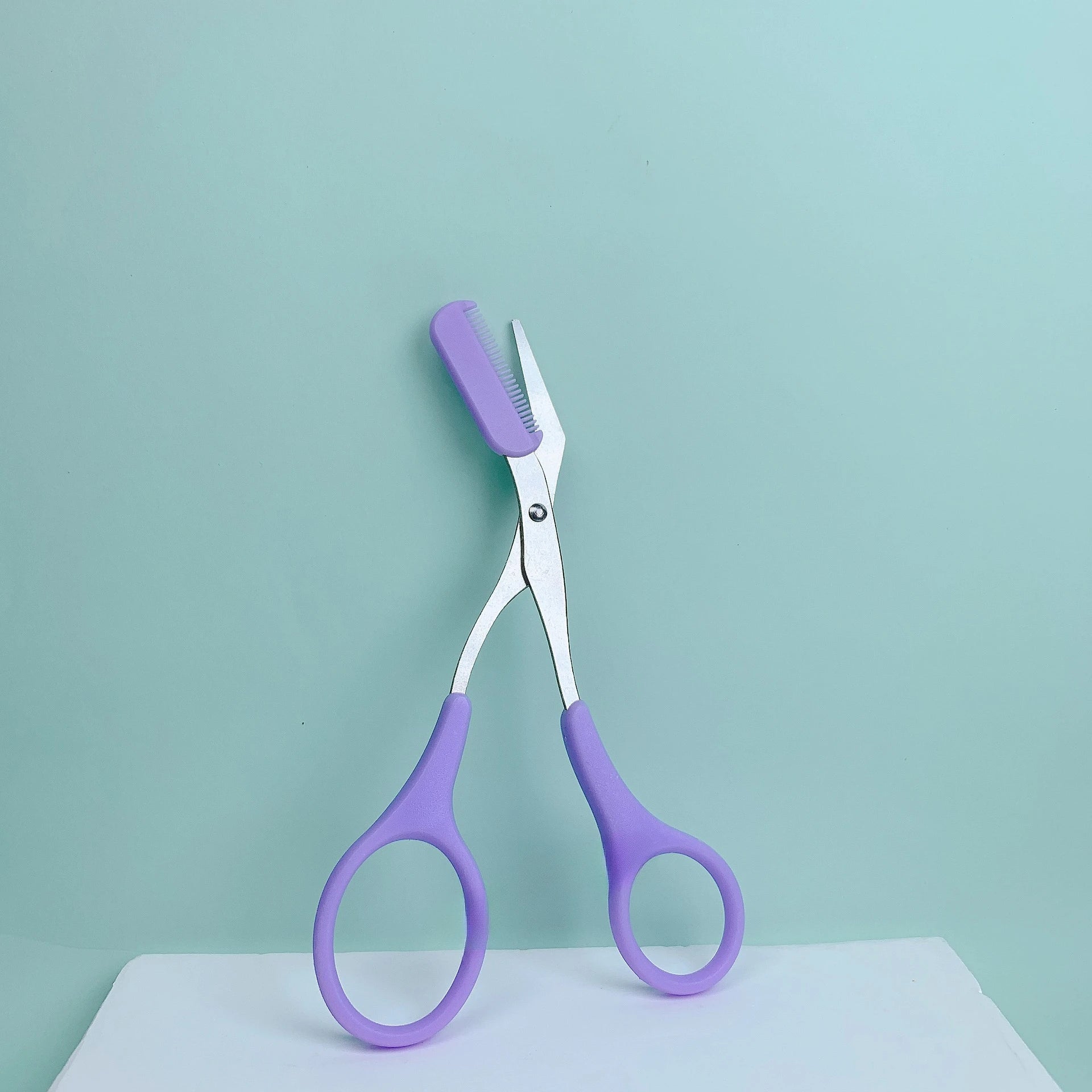 Expertly Crafted Eyebrow Trimming Scissors for Flawless Brows