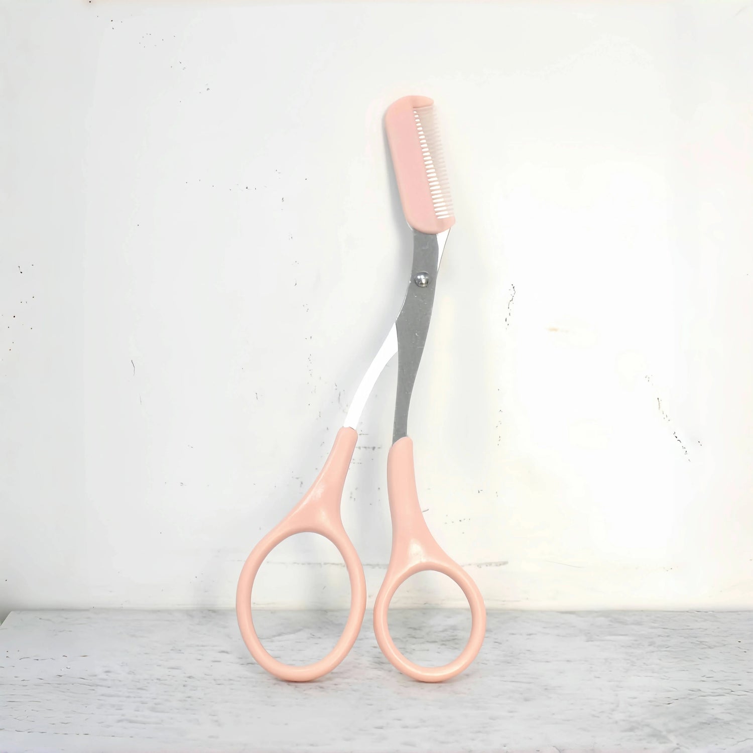 Expertly Crafted Eyebrow Trimming Scissors for Flawless Brows